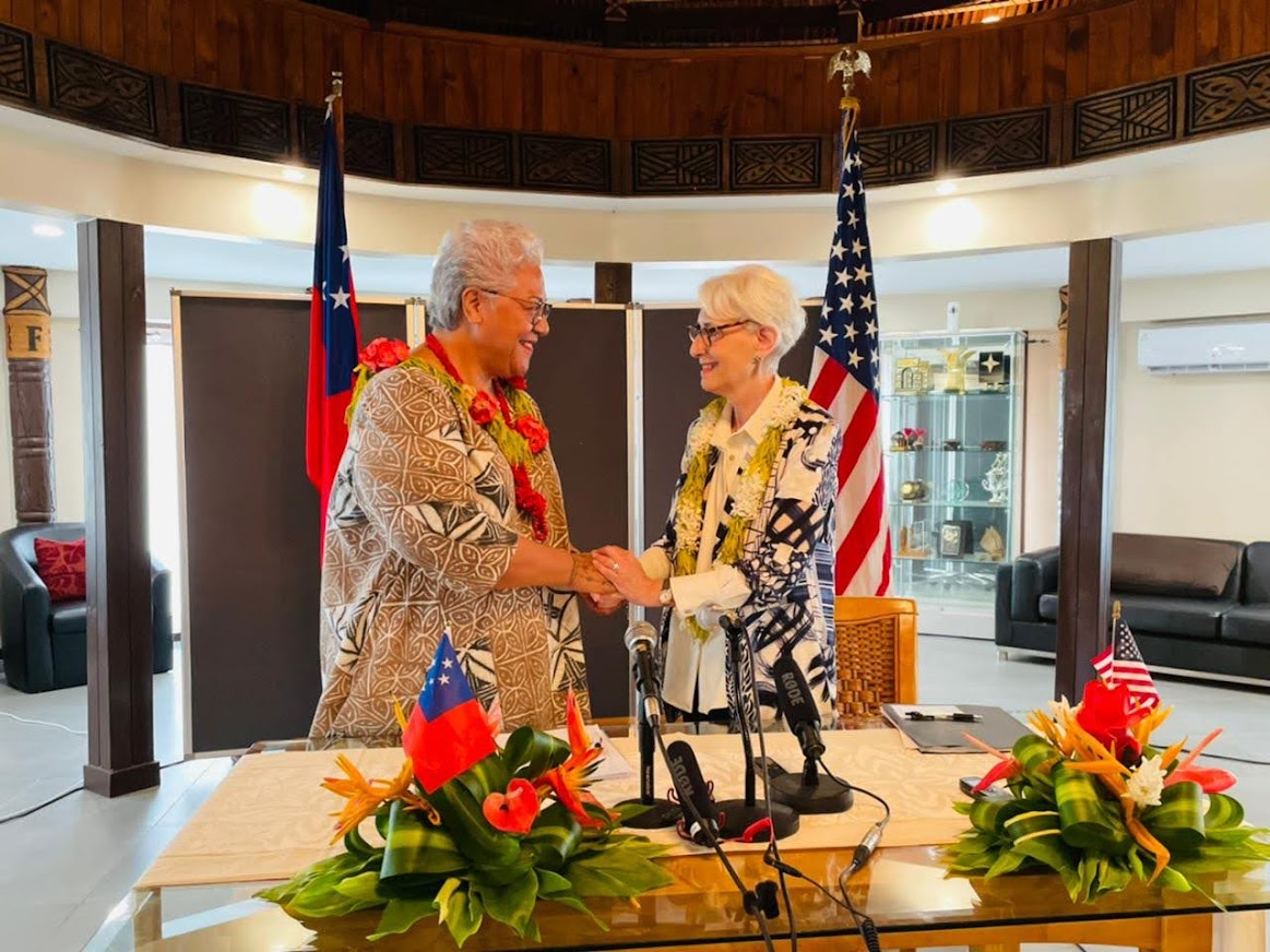 Samoa Prime Minister Hon. Fiame Naomi Mataafa meeting with US Deputy ...